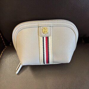 Tommy Hilfiger Beige Pebble Grain Cosmetic/Toiletry Bag